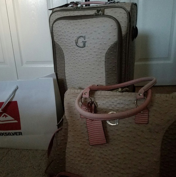 guess luggage sets